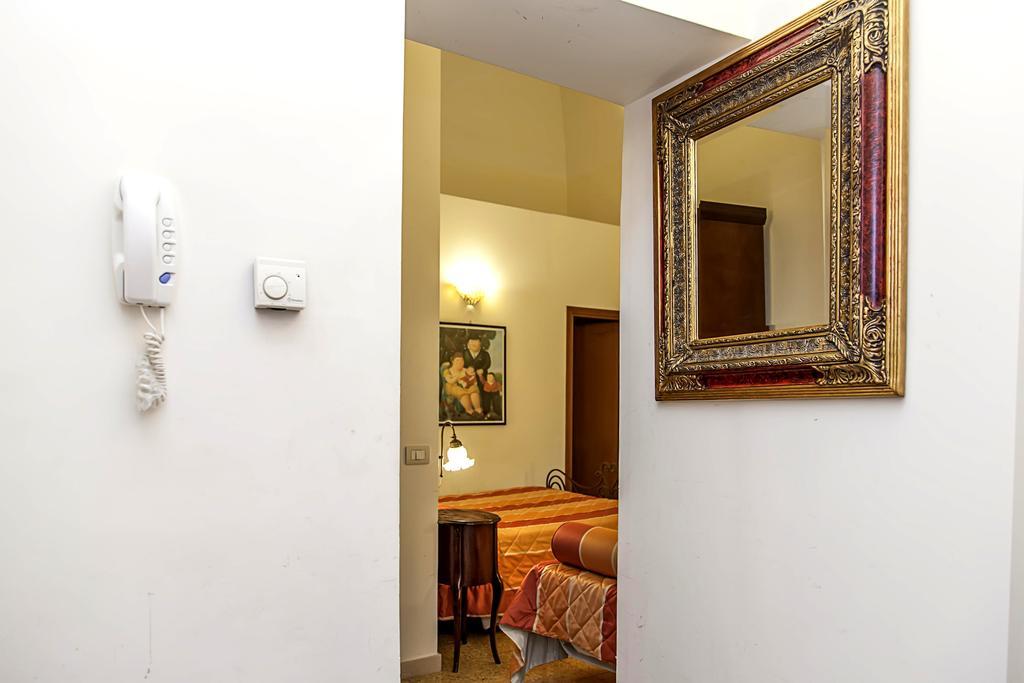 Antico Belvedere B&B Λέτσε Δωμάτιο φωτογραφία