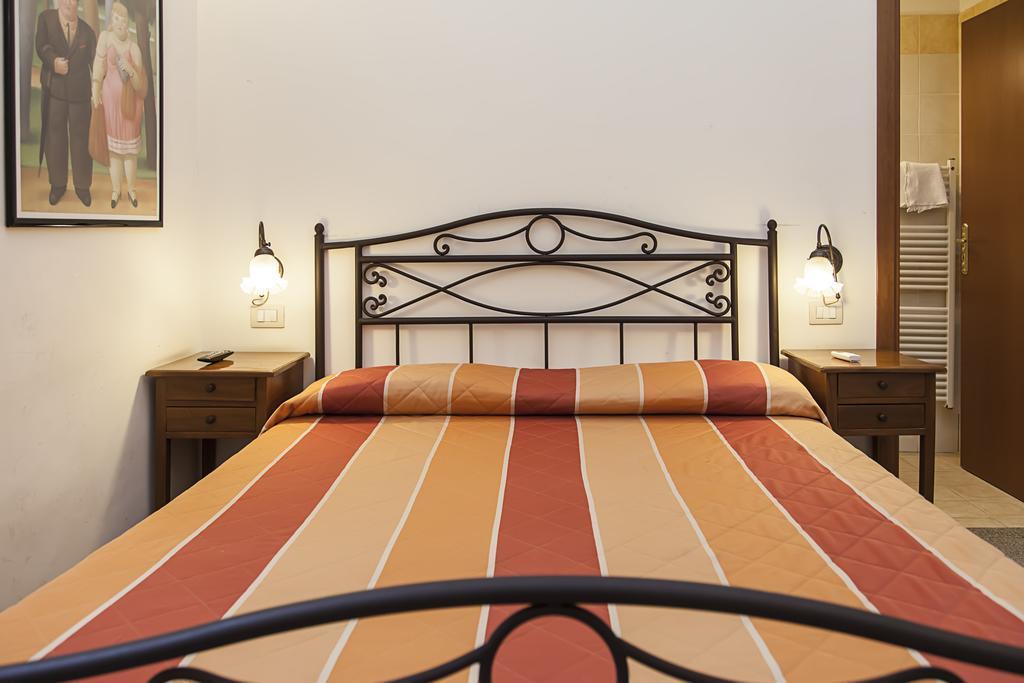 Antico Belvedere B&B Λέτσε Δωμάτιο φωτογραφία