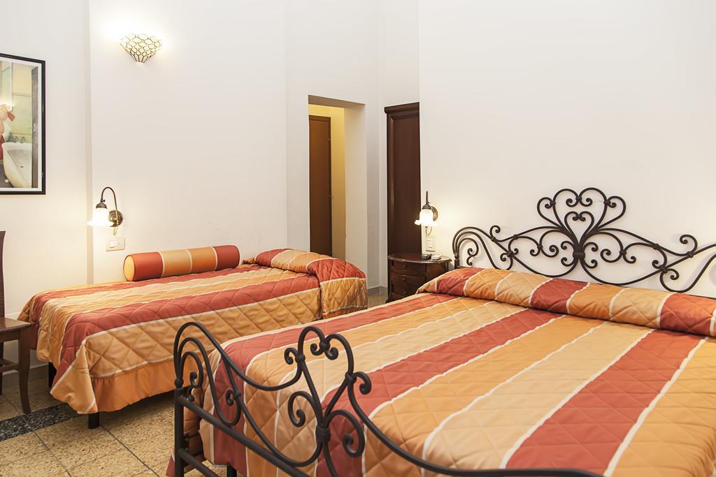 Antico Belvedere B&B Λέτσε Δωμάτιο φωτογραφία