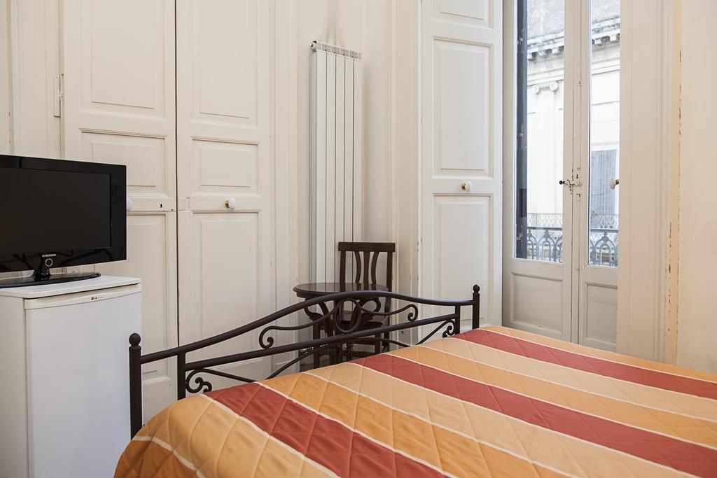 Antico Belvedere B&B Λέτσε Δωμάτιο φωτογραφία