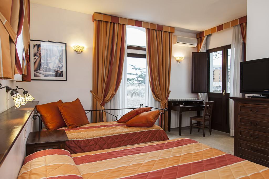 Antico Belvedere B&B Λέτσε Δωμάτιο φωτογραφία