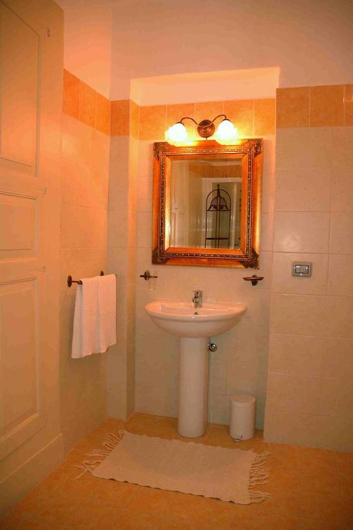 Antico Belvedere B&B Λέτσε Δωμάτιο φωτογραφία